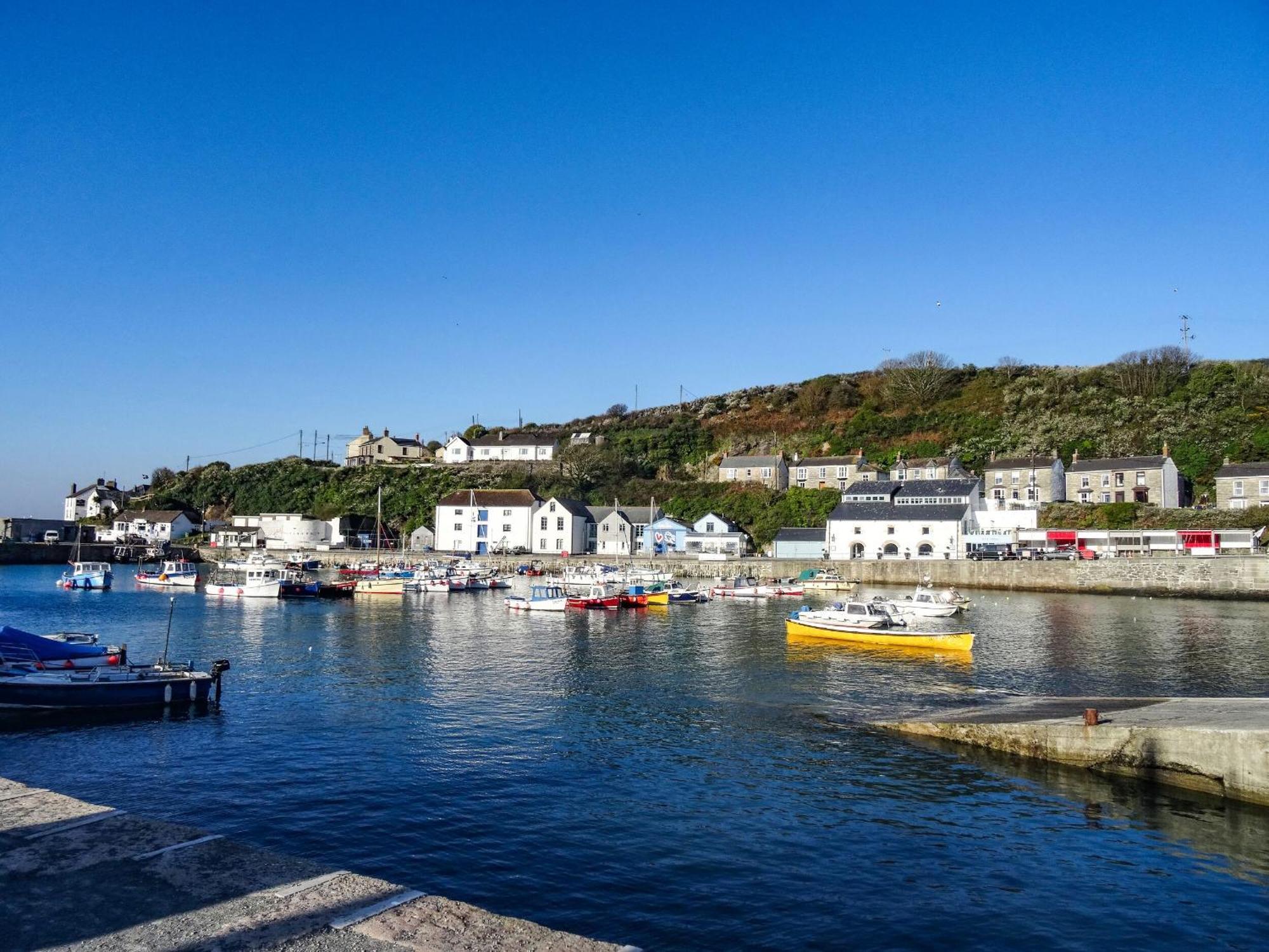 Cornish Views Villa แคมบอร์น ภายนอก รูปภาพ